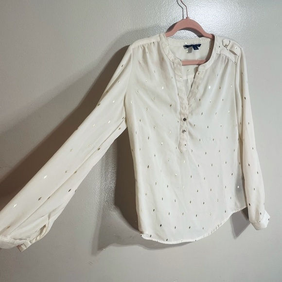 Zac & Rachel Button Down - Picture 2 of 8